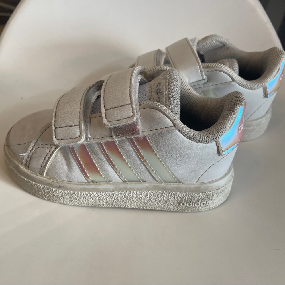 Adidas Velcro Sneakers - 5K